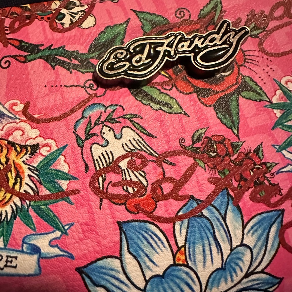 Ed Hardy Pink and Blue Floral Women's Wallet with Tiger - Picture 3 of 8